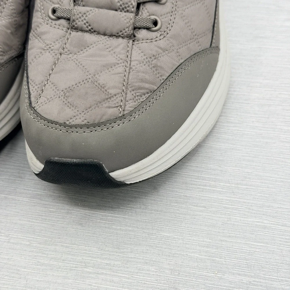Skechers Slip Ins Men's 10.5 Shoes Grey Cozy Fit Quilted Hands Free 232619